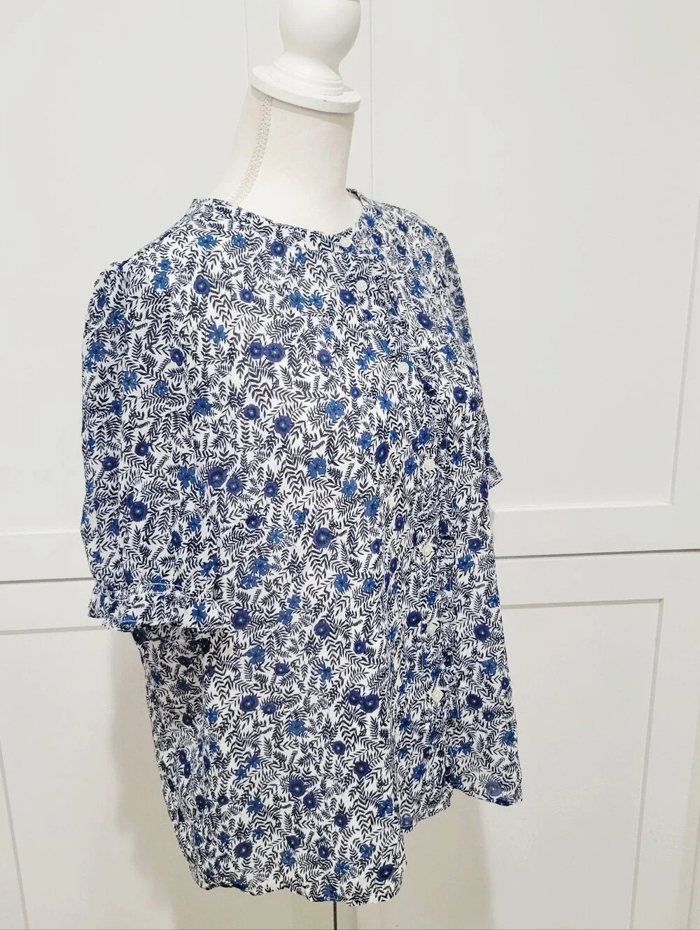 NWT J.Crew Short Sleeve Blue & White Floral Button-Up Peasant Blouse | Size XL